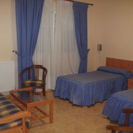 Hotel Los Hermanos Ocaña المظهر الخارجي الصورة