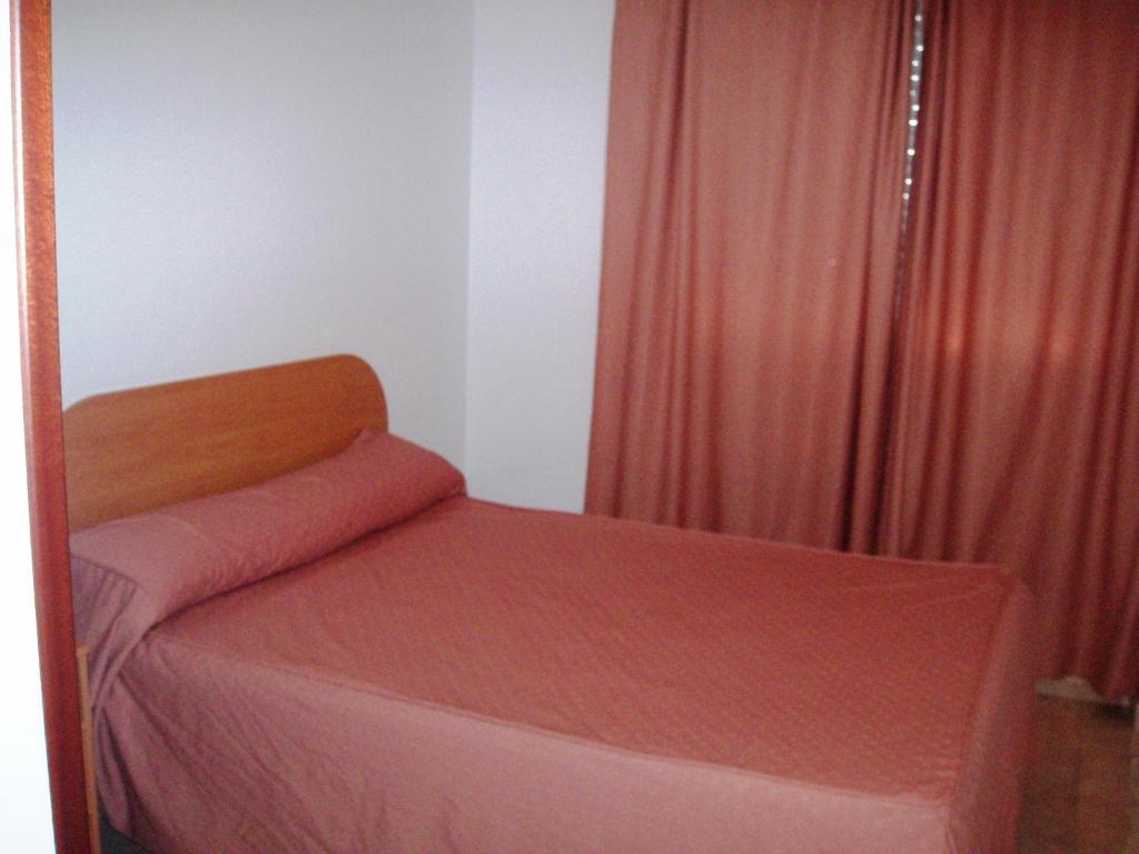 Hotel Los Hermanos Ocaña الغرفة الصورة