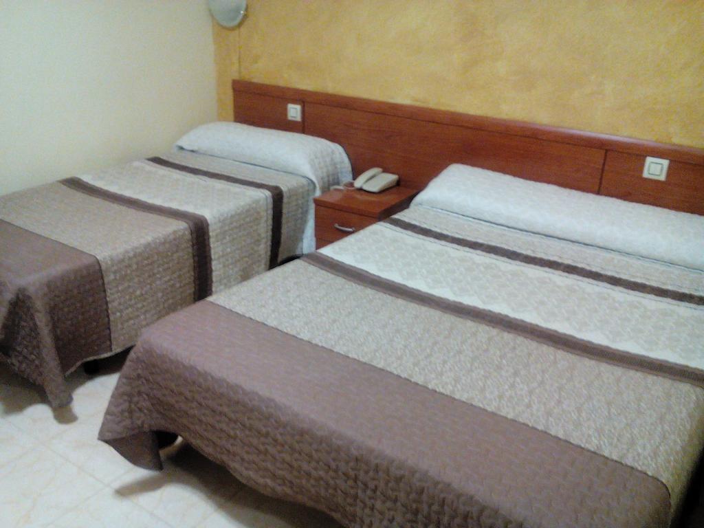 Hotel Los Hermanos Ocaña المظهر الخارجي الصورة